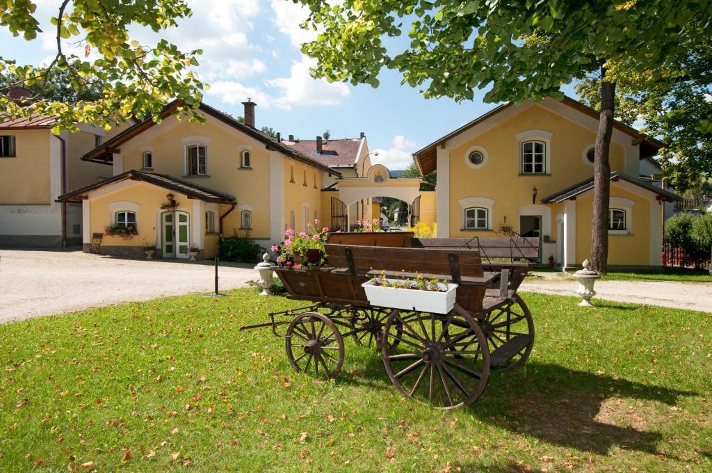 Schlosshotel Zamek Zdíkov Exterior foto