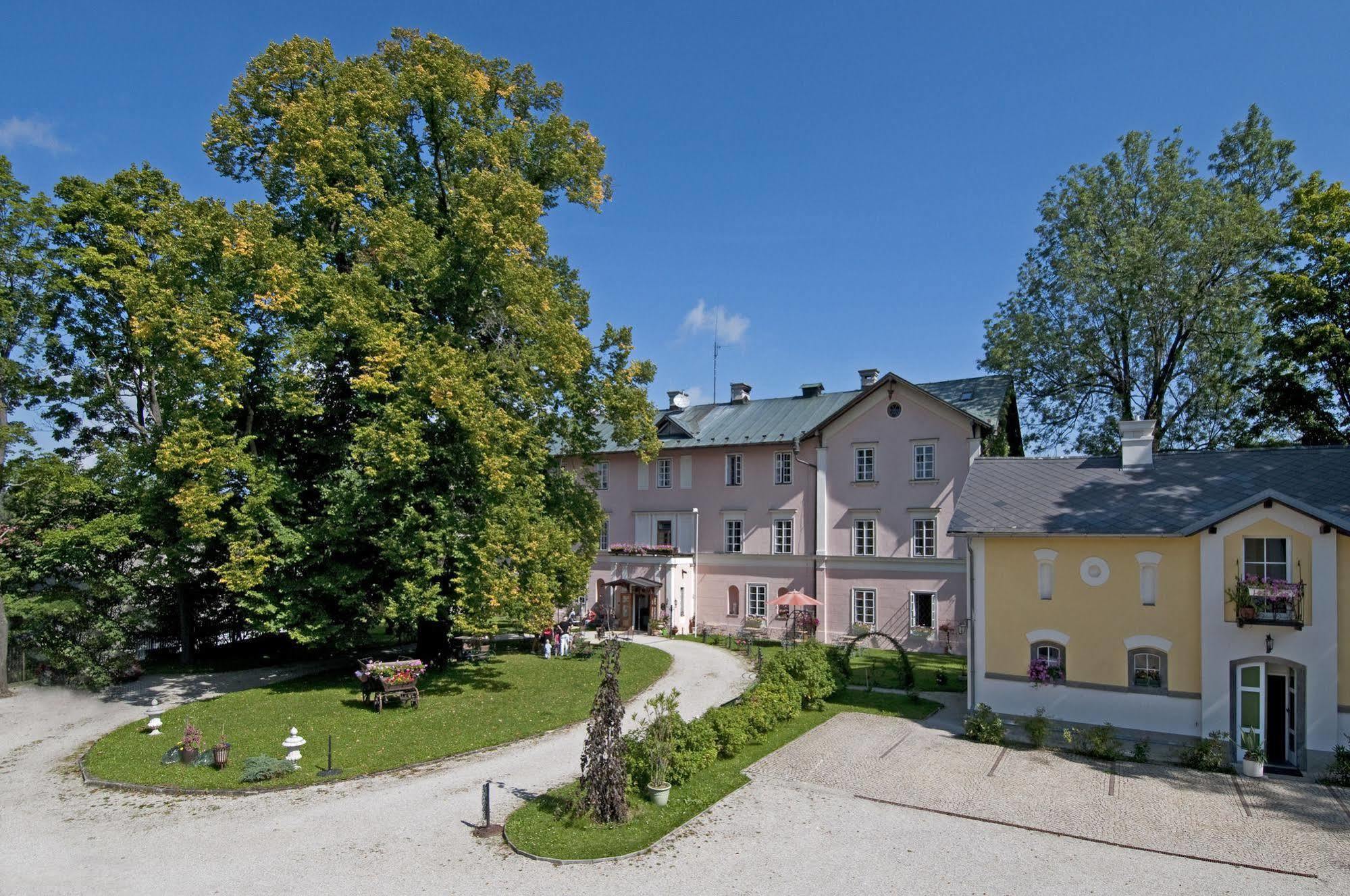 Schlosshotel Zamek Zdíkov Exterior foto